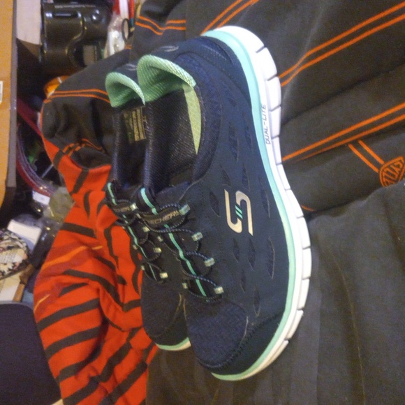 skechers dual lite womens slip on